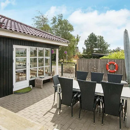 Modern Holiday In Fredericia With Sauna Semesterbostad Børkop